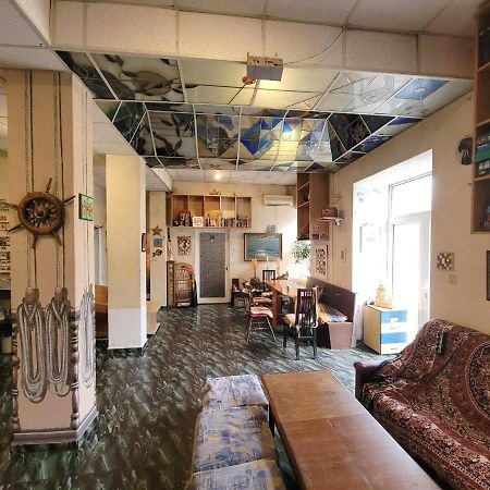 Yo Ho Hostel Варна Екстер'єр фото