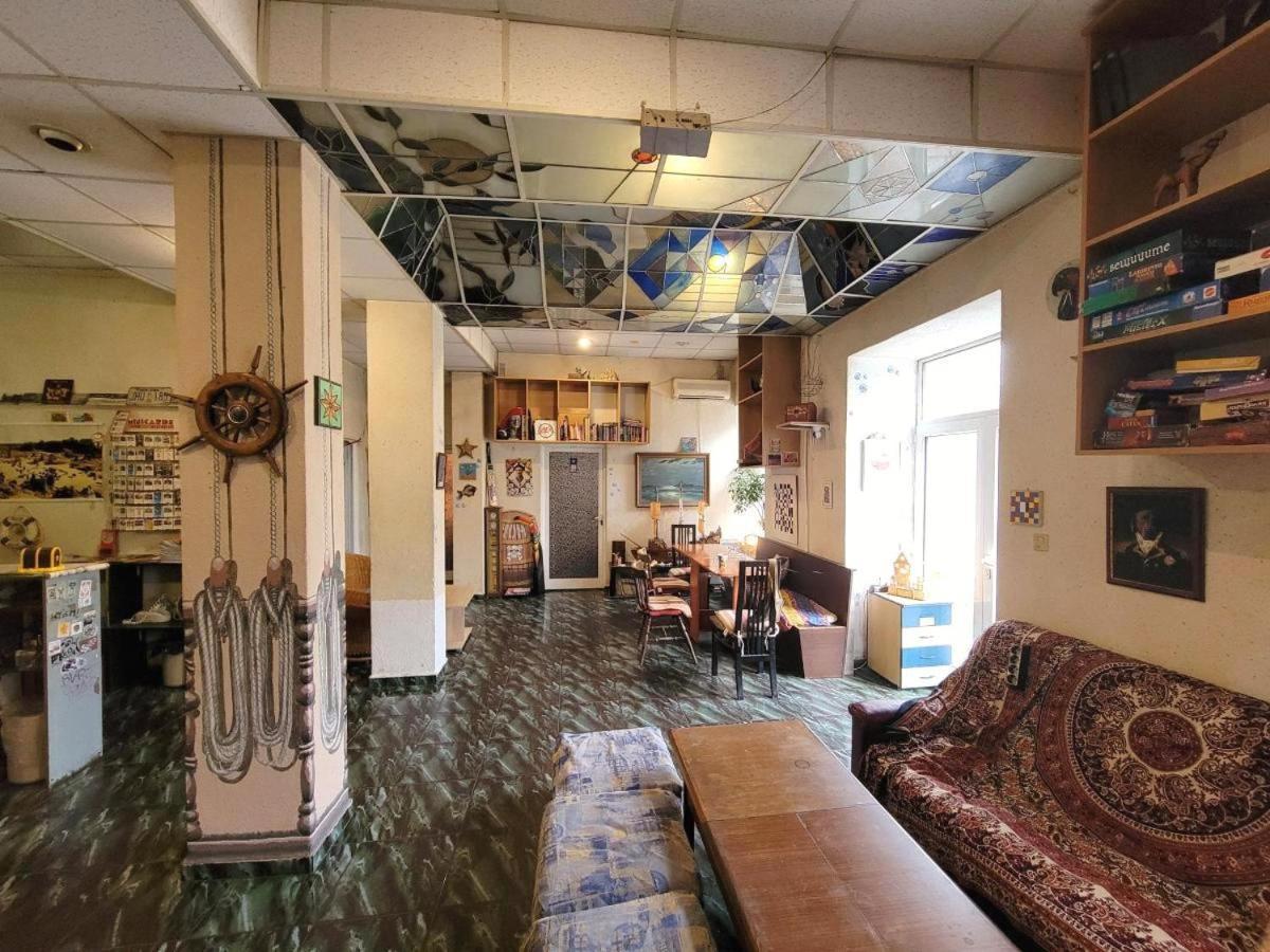 Yo Ho Hostel Варна Екстер'єр фото