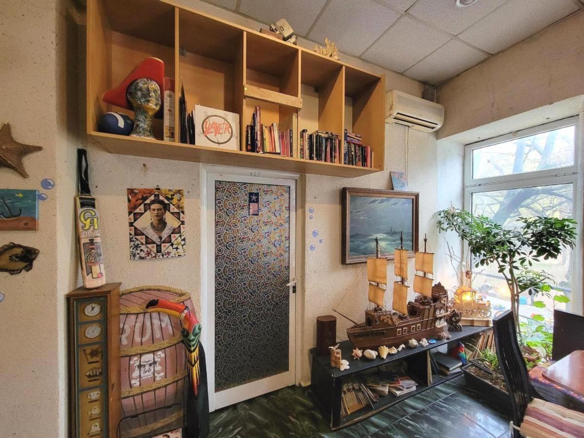 Yo Ho Hostel Варна Екстер'єр фото