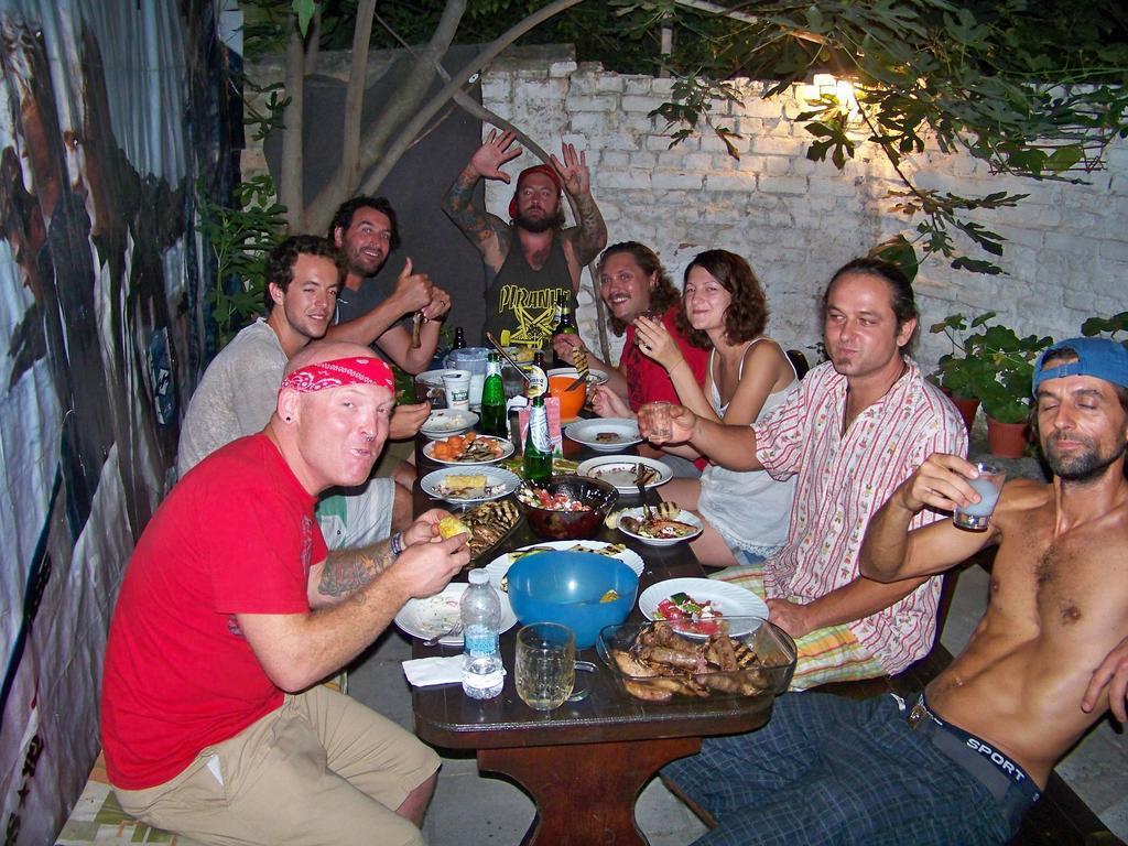 Yo Ho Hostel Варна Екстер'єр фото