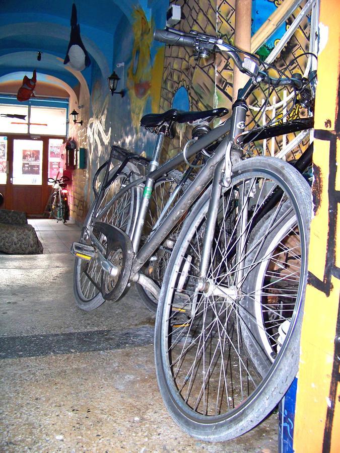Yo Ho Hostel Варна Екстер'єр фото